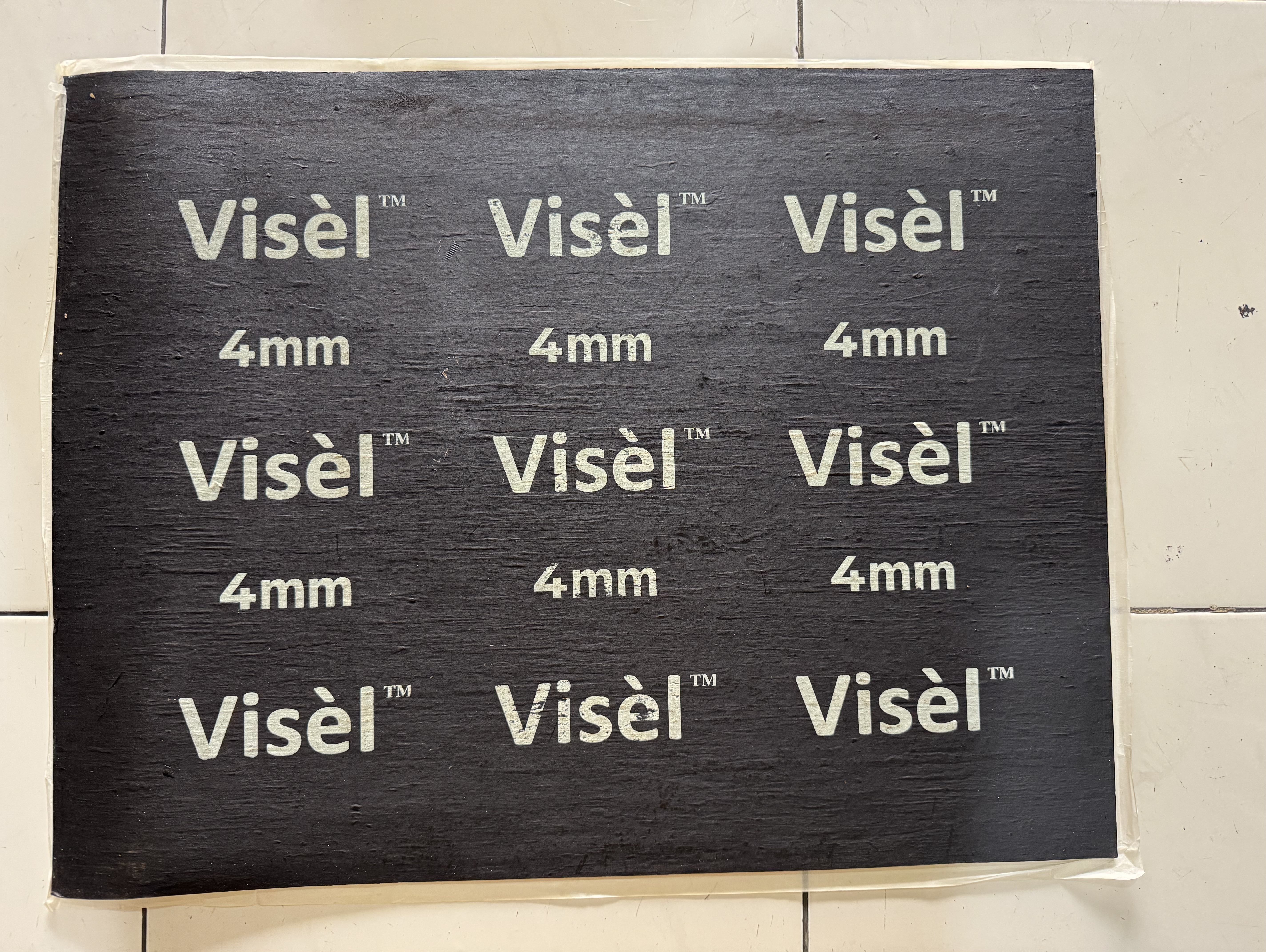 Material Visèl M putih 4mm